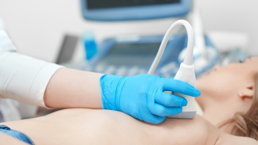 Μαστογραφία και εμβόλιο COVID-19: Tι πρέπει να προσέξετε πριν την εξέταση